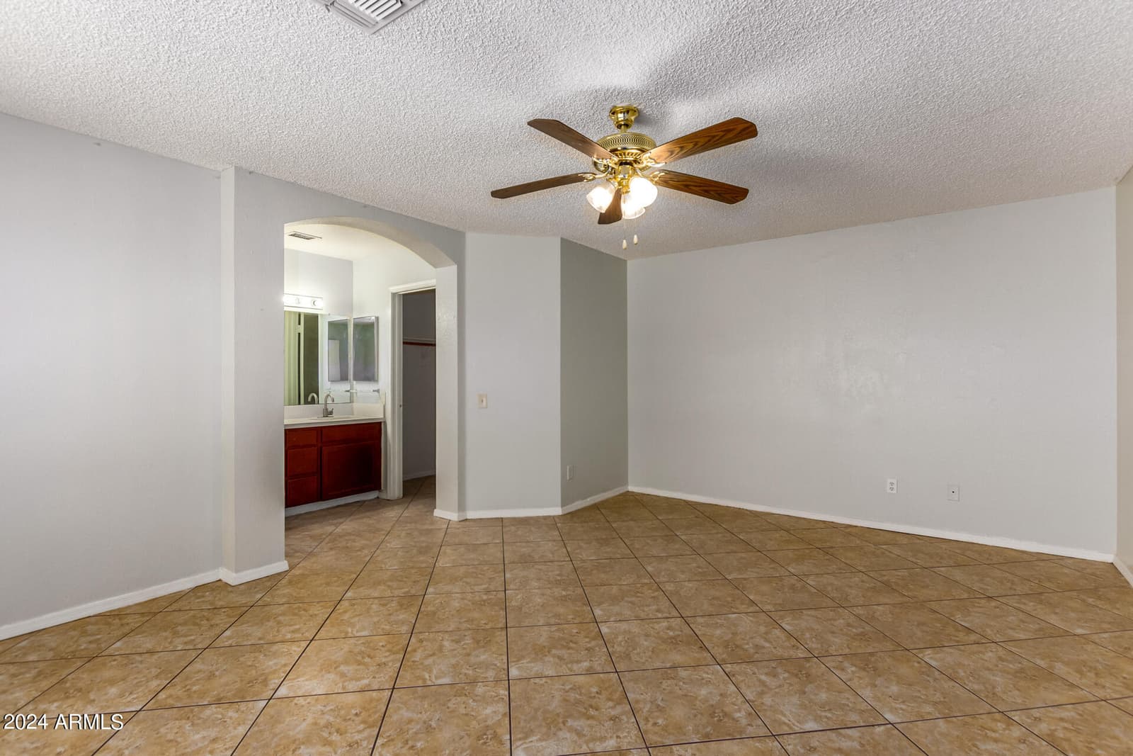 8591 W OREGON Avenue, Glendale, AZ 85305 — photo 24 of 32