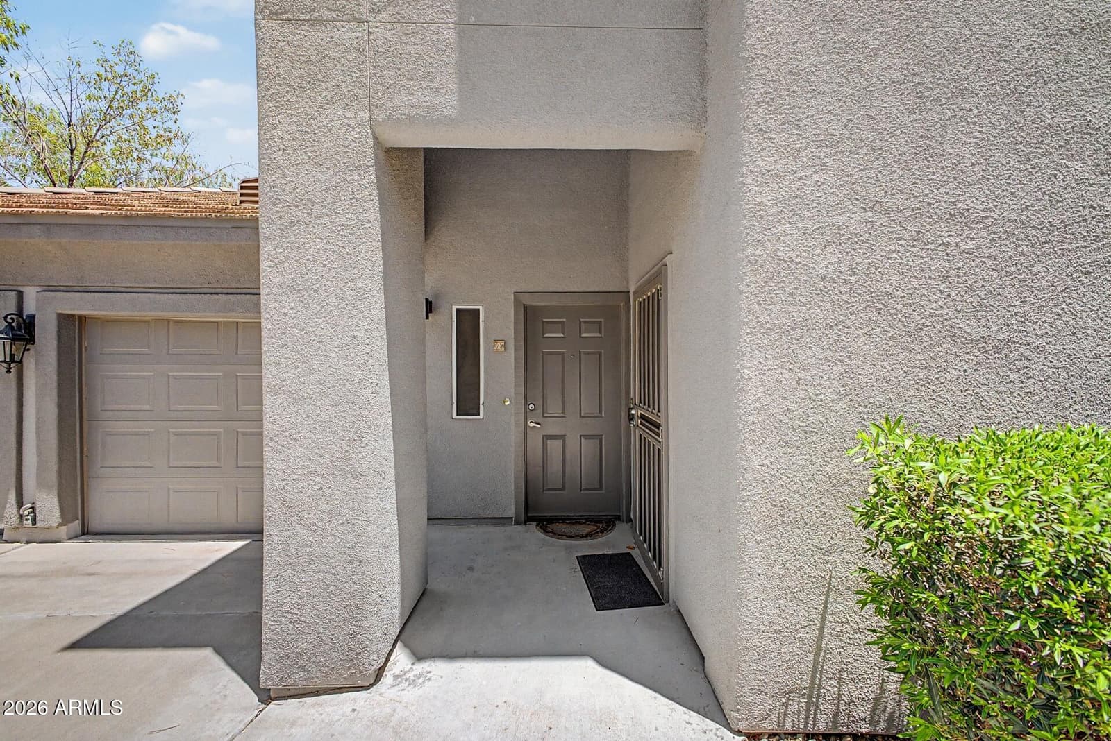 7401 W ARROWHEAD CLUBHOUSE Drive 2087, Glendale, AZ 85308 — photo 4 of 32