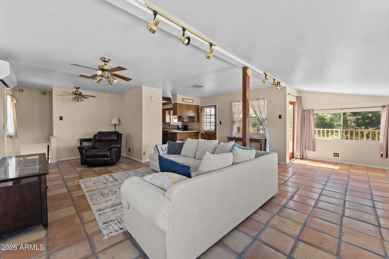 17134 W Fountain Hill Lane, Yarnell, AZ 85362 — photo 10 of 39