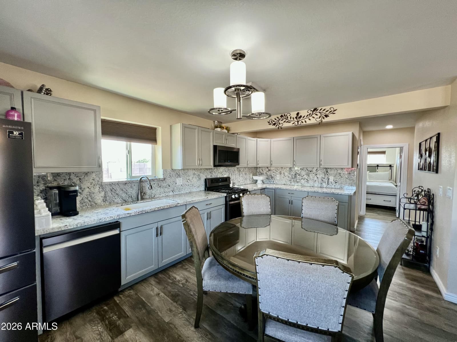 662 N IRONWOOD Drive, Apache Junction, AZ 85120 — photo 9 of 22