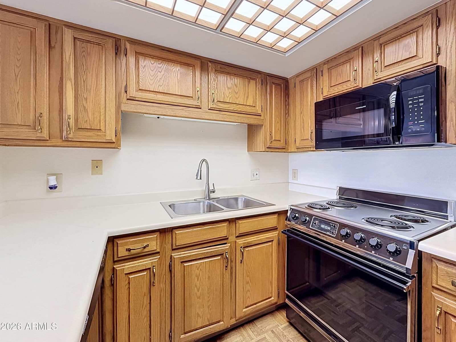 10330 W Thunderbird Boulevard C304, Sun City, AZ 85351 — photo 7 of 26