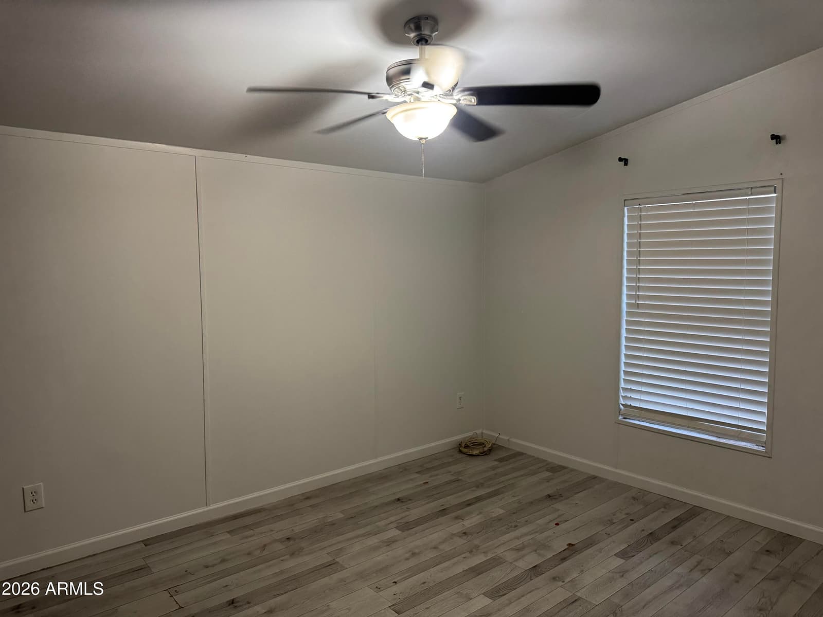 117 E VILLA THERESA Drive, Phoenix, AZ 85022 — photo 13 of 41