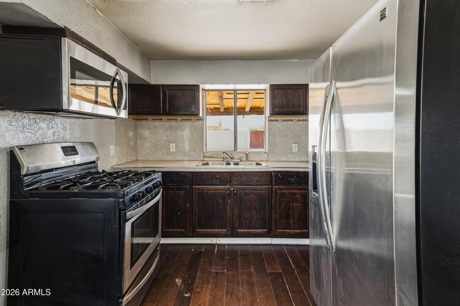 318 W 3RD Avenue, Casa Grande, AZ 85122 — photo 4 of 19
