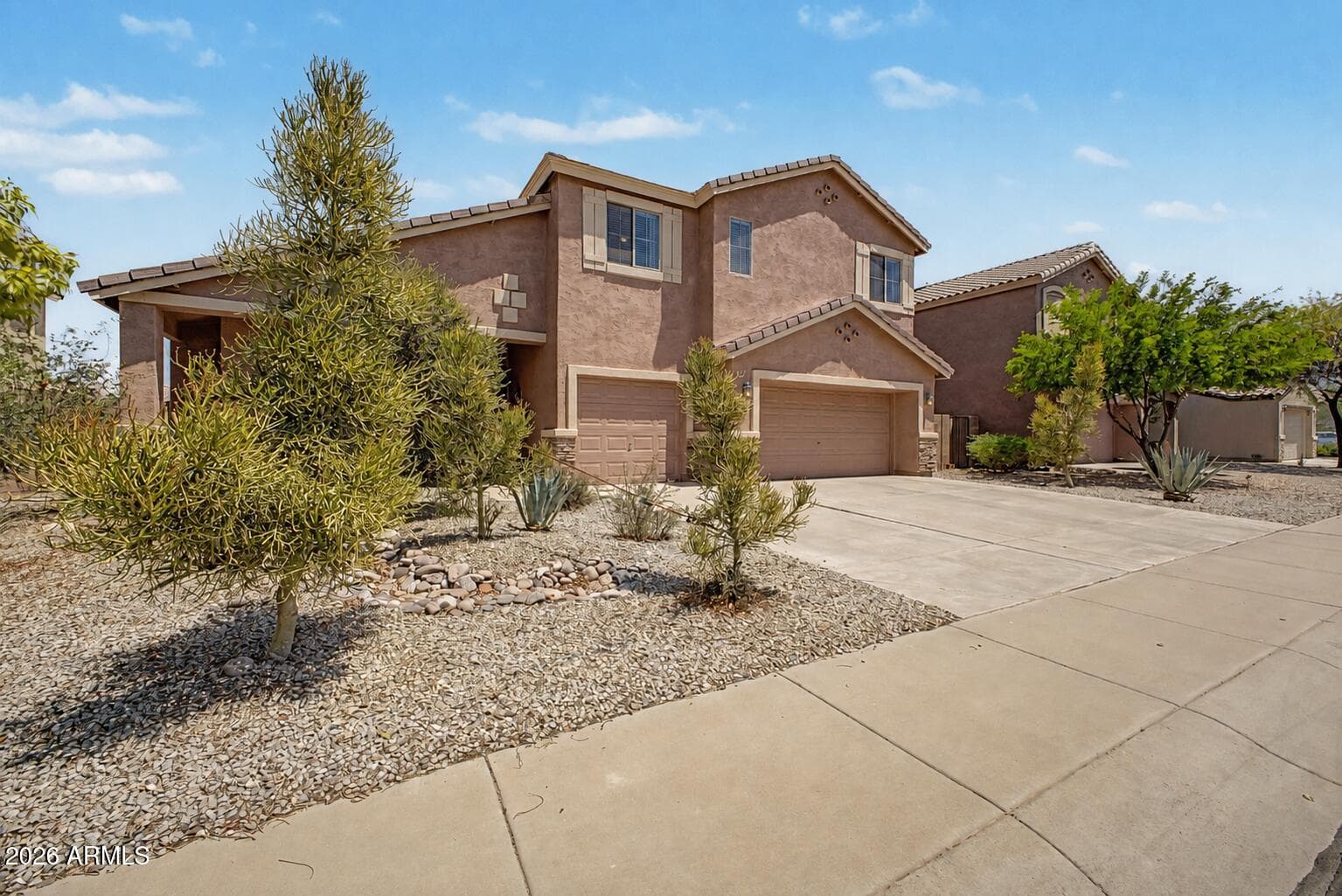 1536 E CHAPARRAL Place, Casa Grande, AZ 85122 — photo 2 of 33