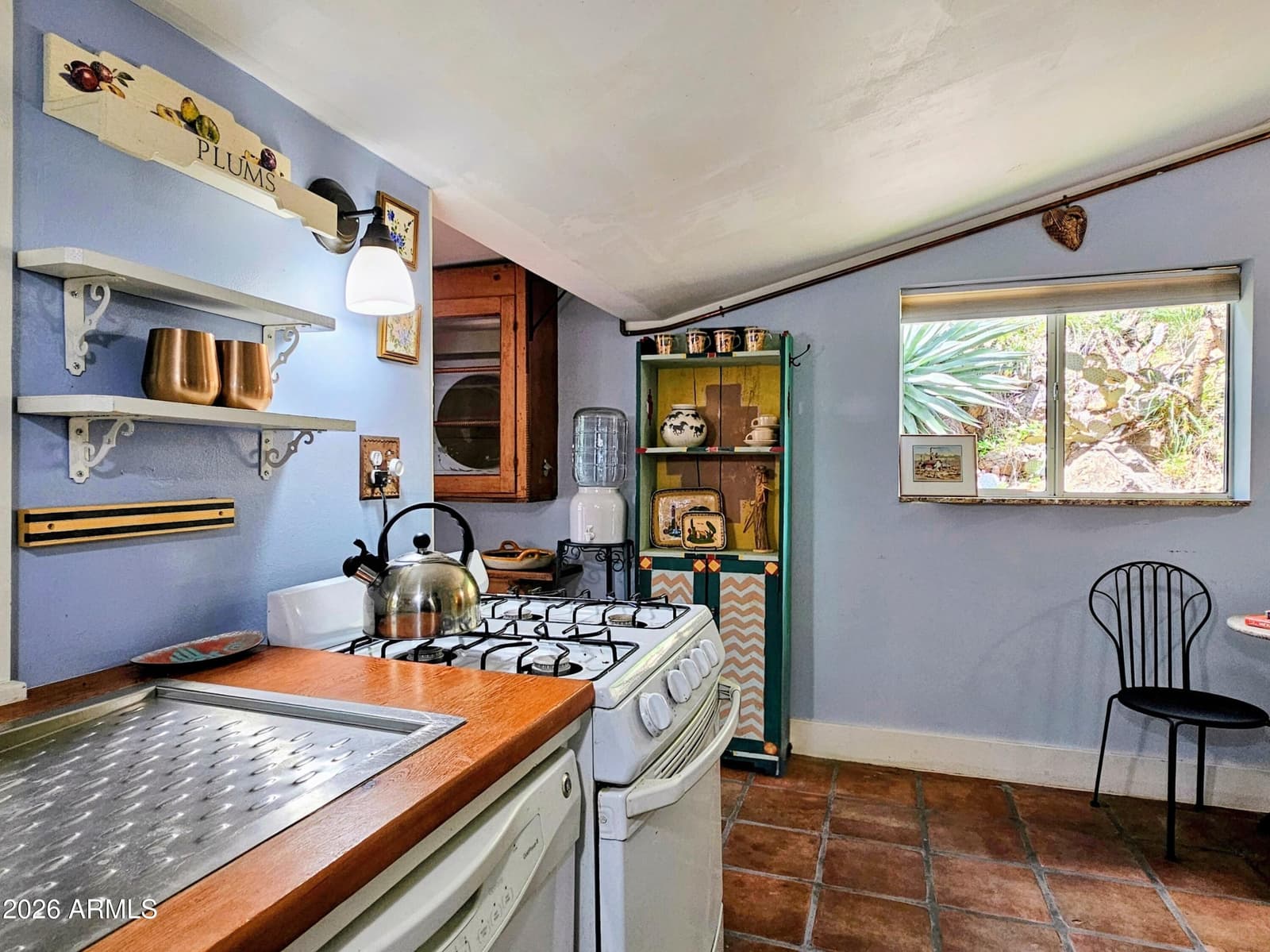 433 GARDEN Avenue, Bisbee, AZ 85603 — photo 14 of 30