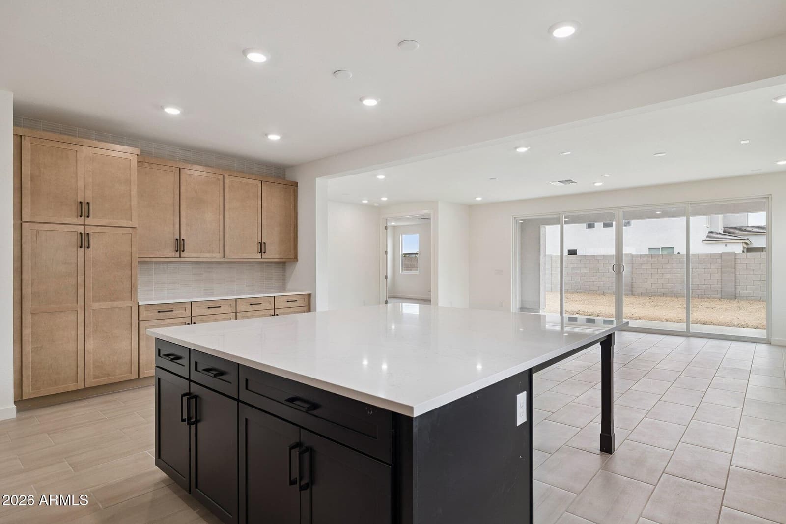 2726 E AGAVE KNOLL Road, Phoenix, AZ 85024 — photo 18 of 34