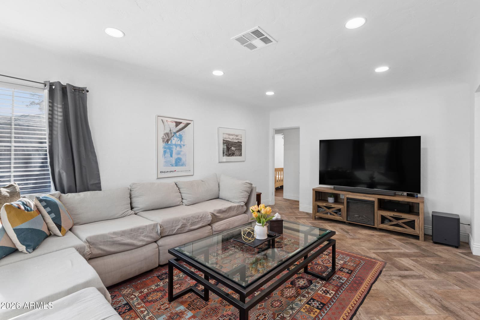 542 W LEWIS Avenue, Phoenix, AZ 85003 — photo 8 of 46