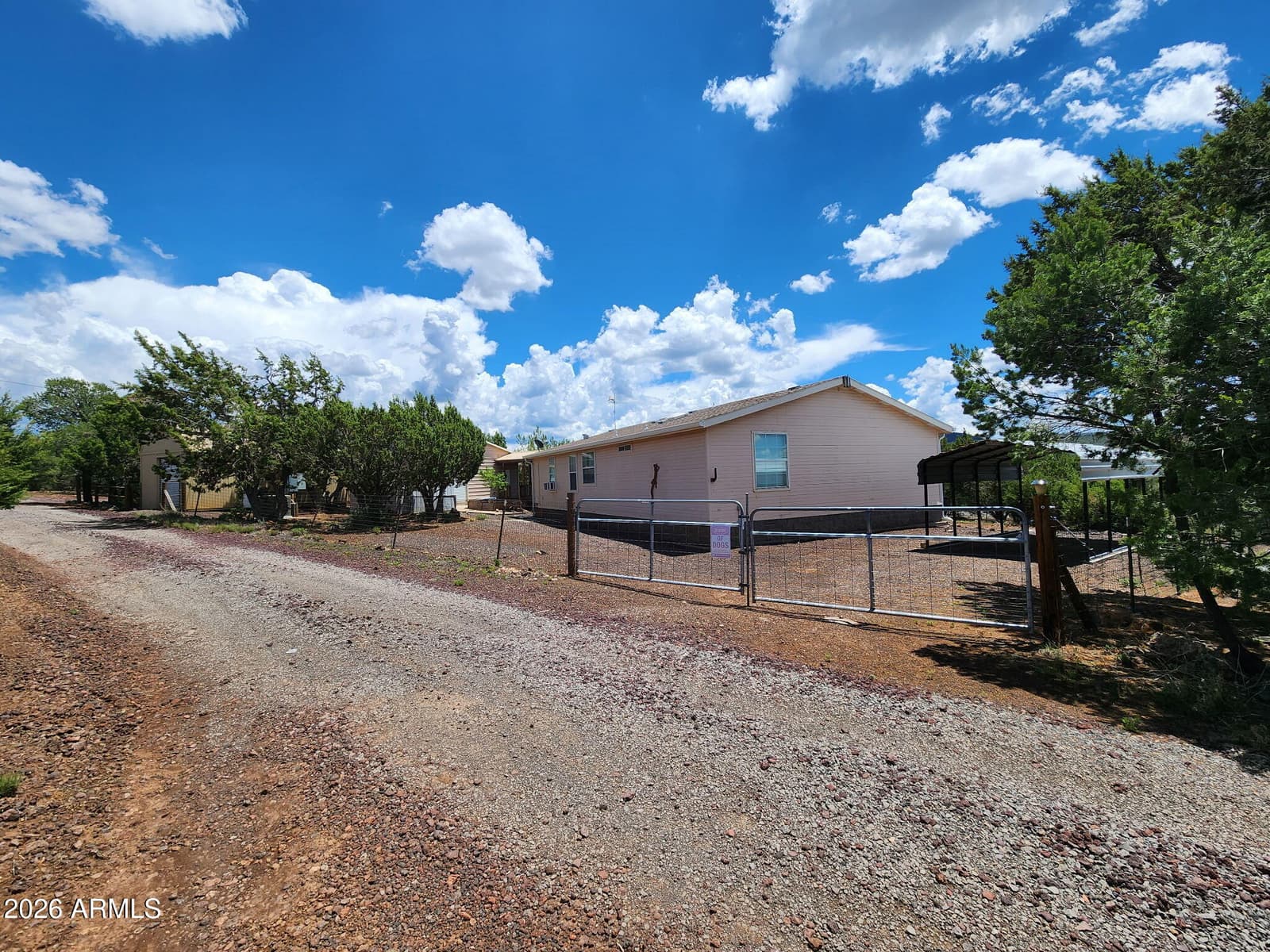 10 N3085, Show Low, AZ 85901 — photo 2 of 40