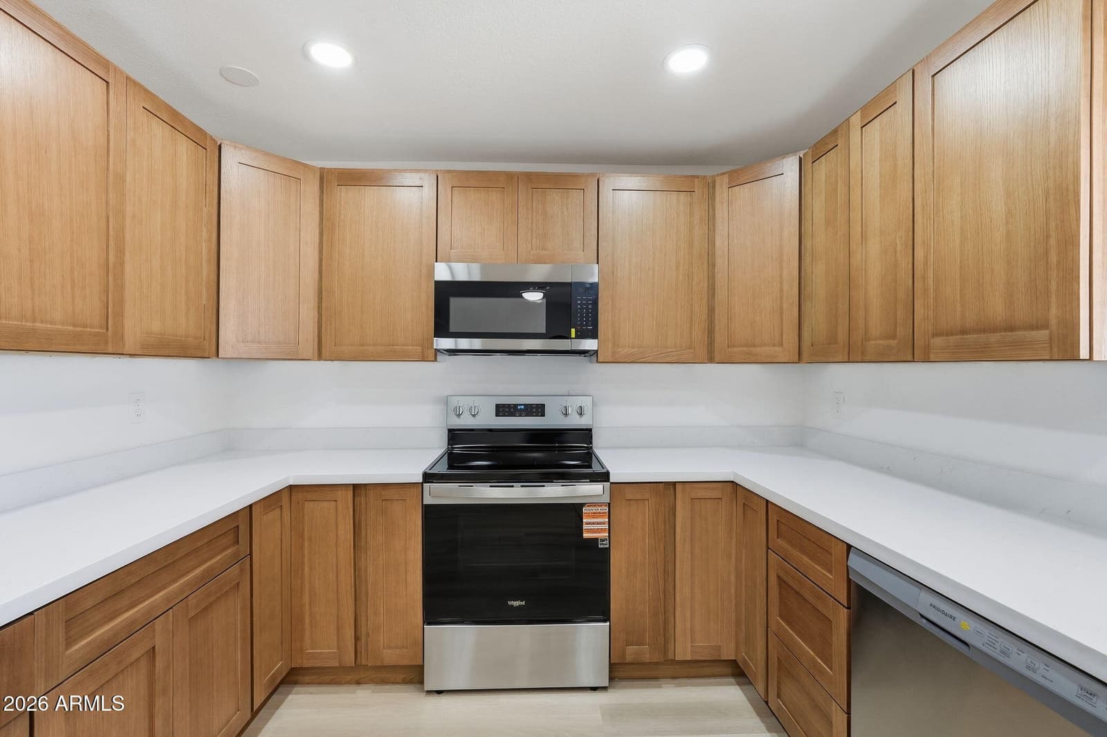 228 W 18TH Avenue, Apache Junction, AZ 85120 — photo 13 of 35