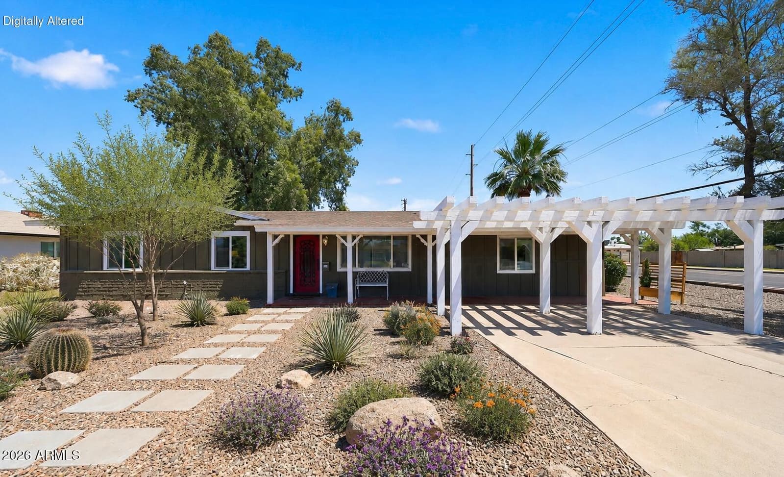 2302 W BERRIDGE Lane, Phoenix, AZ 85015