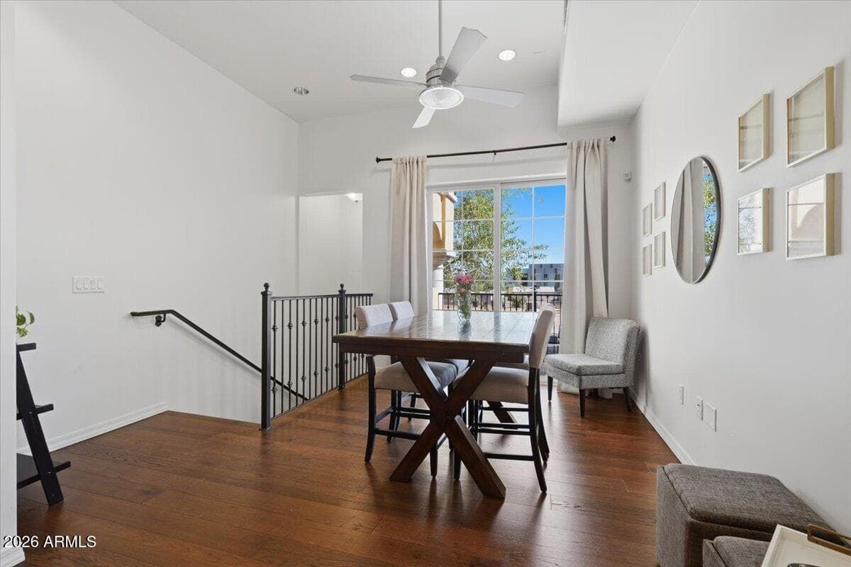 421 W 6TH Street 1008, Tempe, AZ 85281 — photo 4 of 34