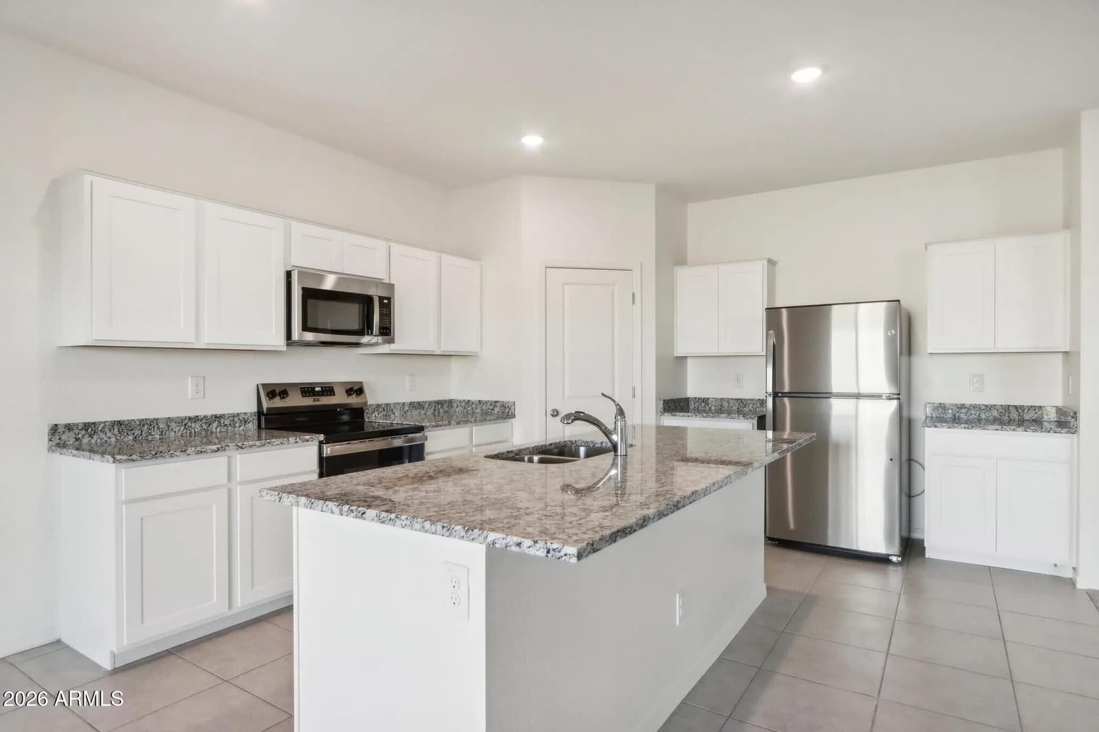 6614 S 78TH Lane, Laveen, AZ 85339 — photo 10 of 17