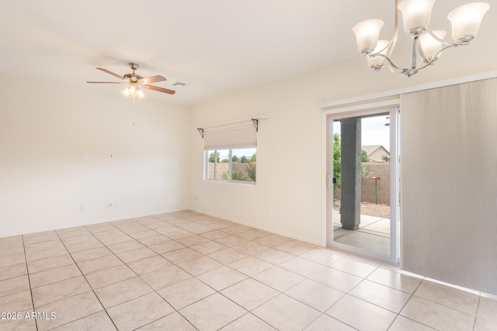 4336 DEANNA Drive, Sierra Vista, AZ 85650 — photo 11 of 34