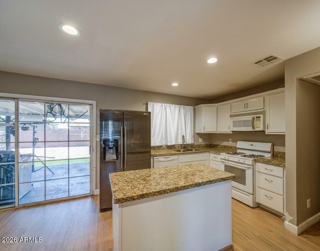 8939 W SELLS Drive, Phoenix, AZ 85037 — photo 3 of 34