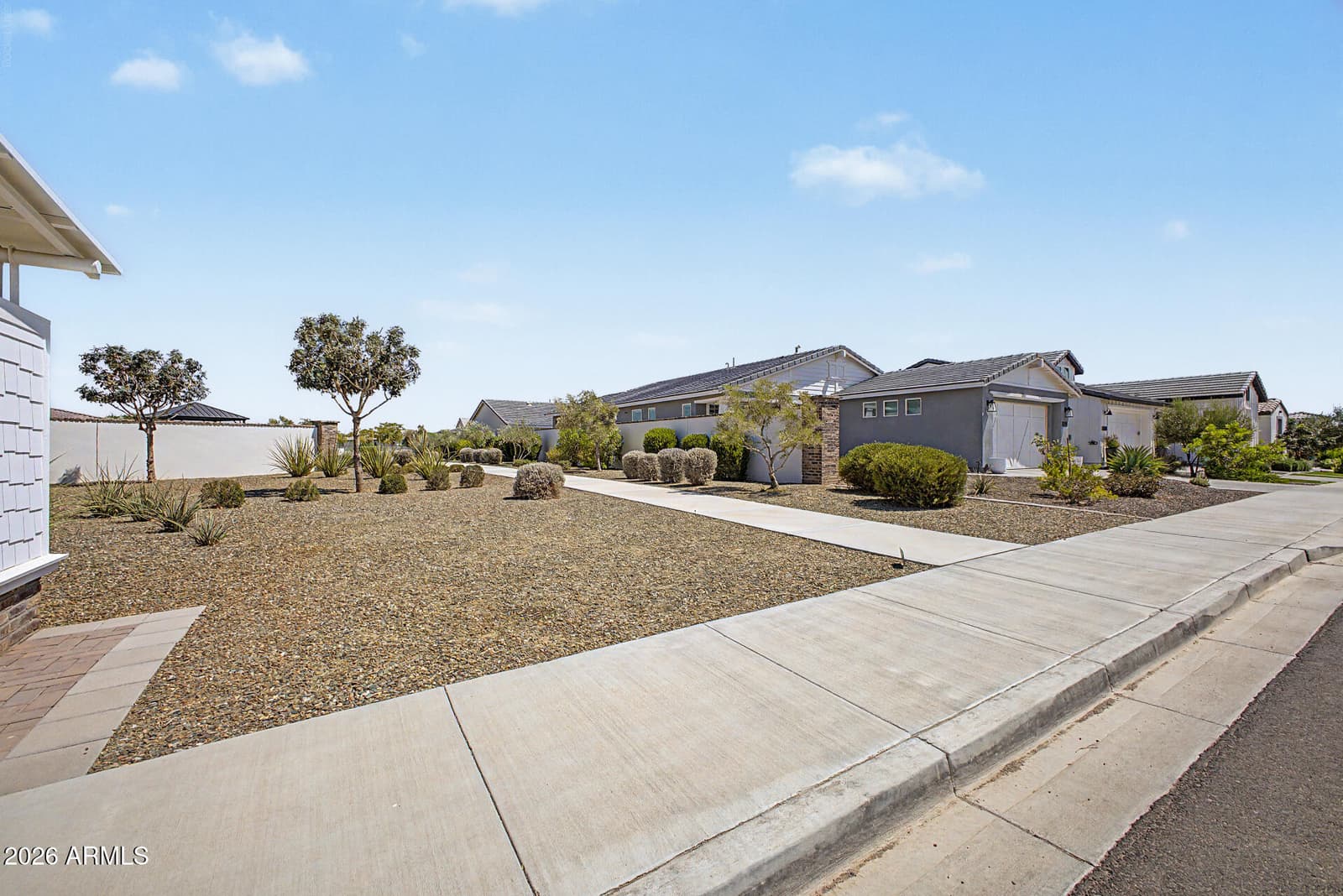17440 W AUBURN Street, Surprise, AZ 85388 — photo 4 of 40