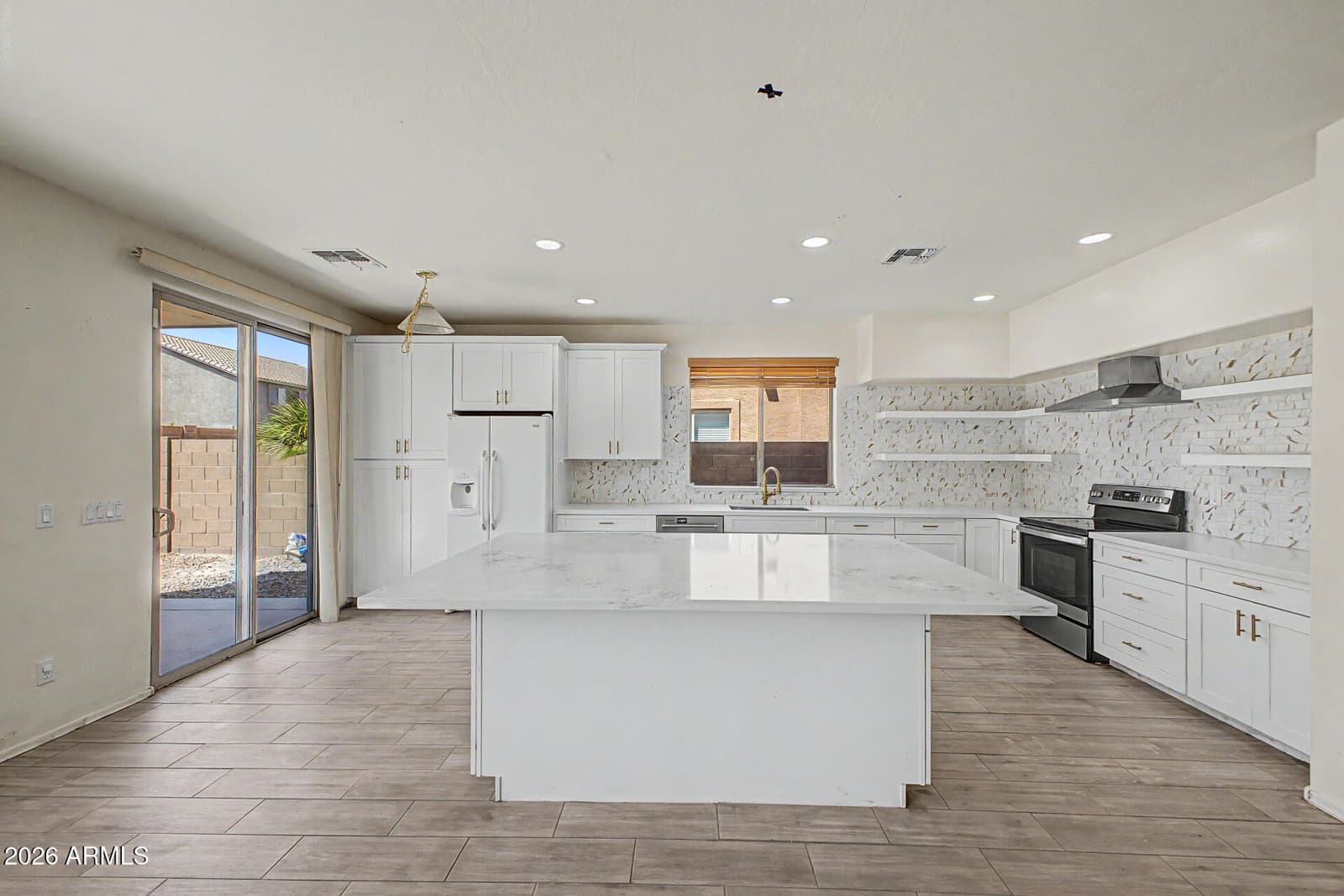 3119 W Pleasant Lane, Phoenix, AZ 85041 — photo 14 of 54