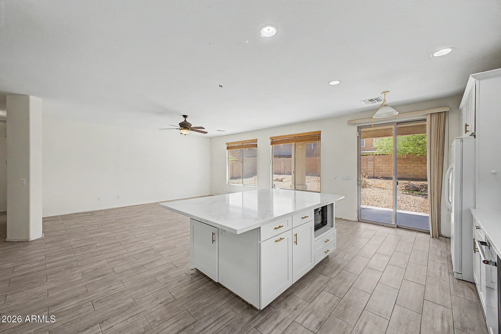 3119 W Pleasant Lane, Phoenix, AZ 85041 — photo 15 of 54