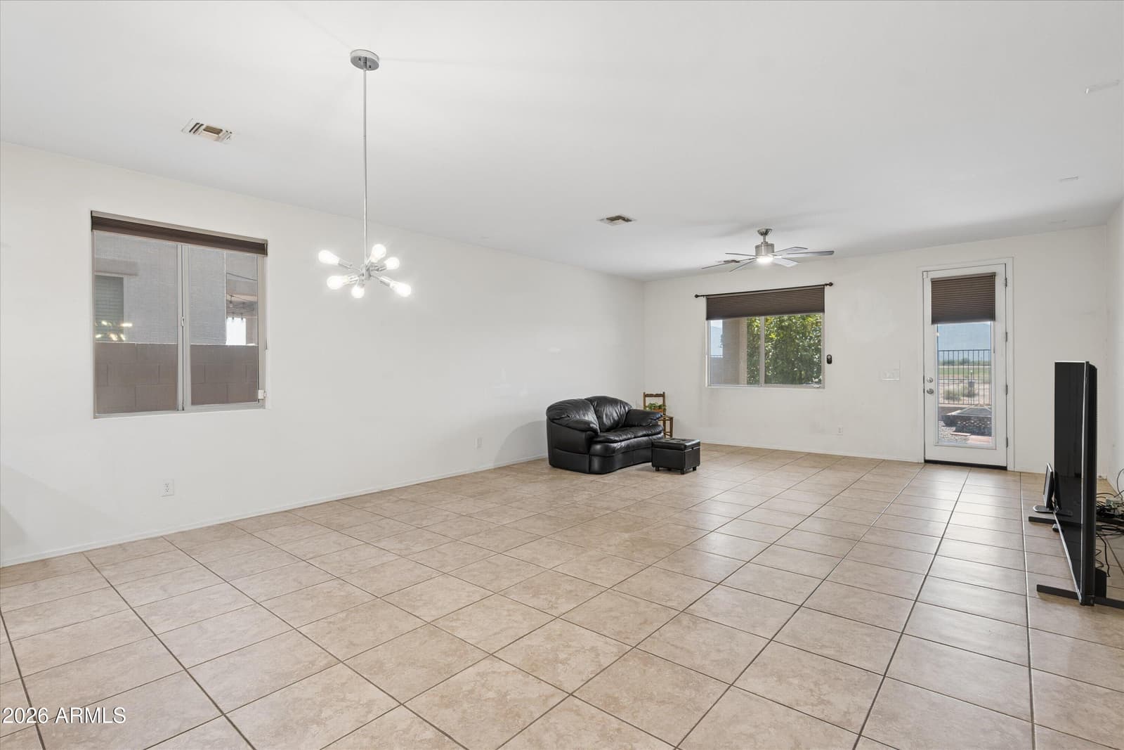 6914 S 78TH Drive, Laveen, AZ 85339 — photo 8 of 35