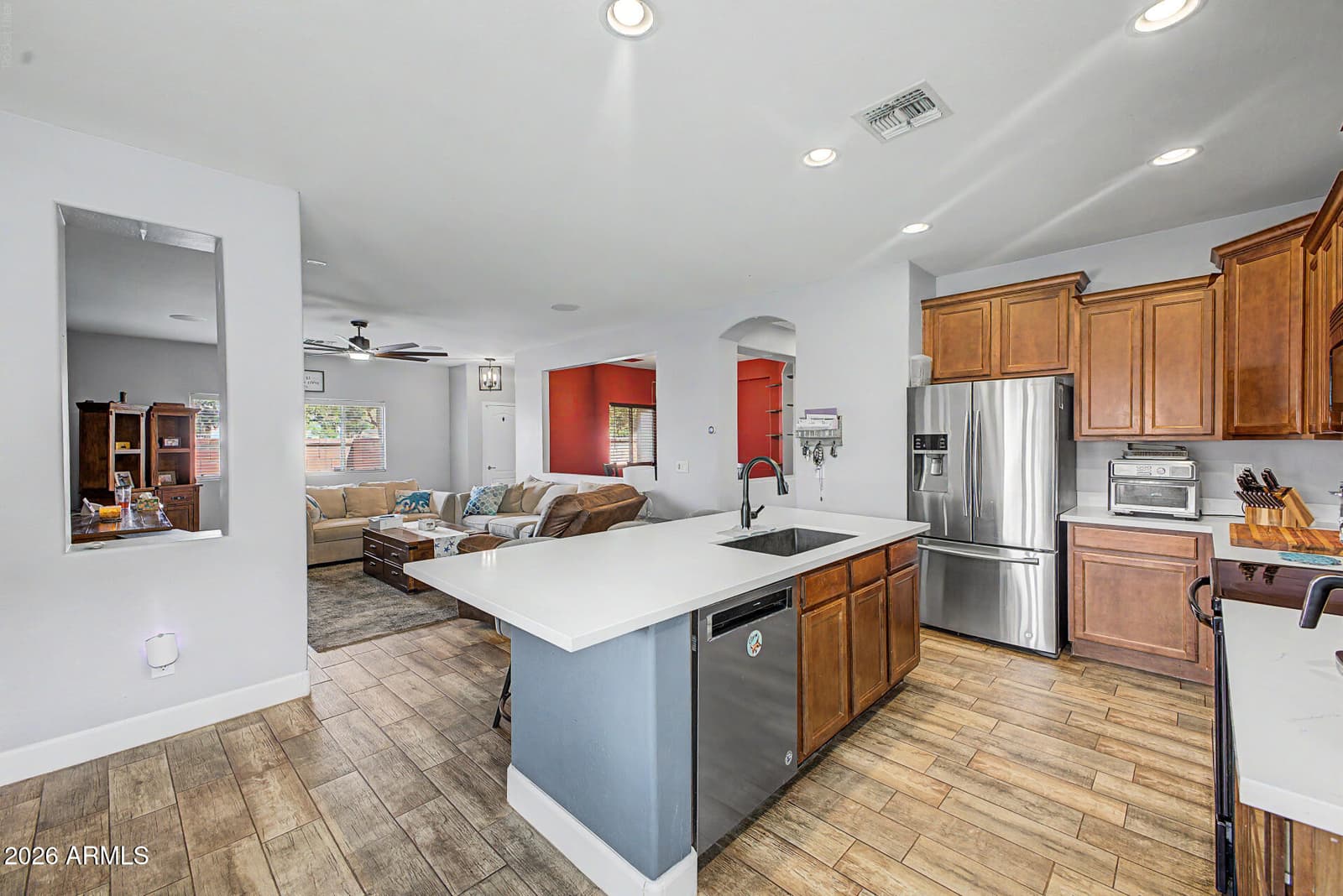 72 W DRAGON TREE Avenue, Queen Creek, AZ 85140 — photo 11 of 50