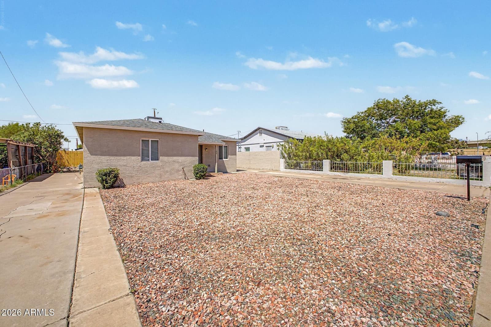 1926 E WILLETTA Street, Phoenix, AZ 85006 — photo 5 of 31