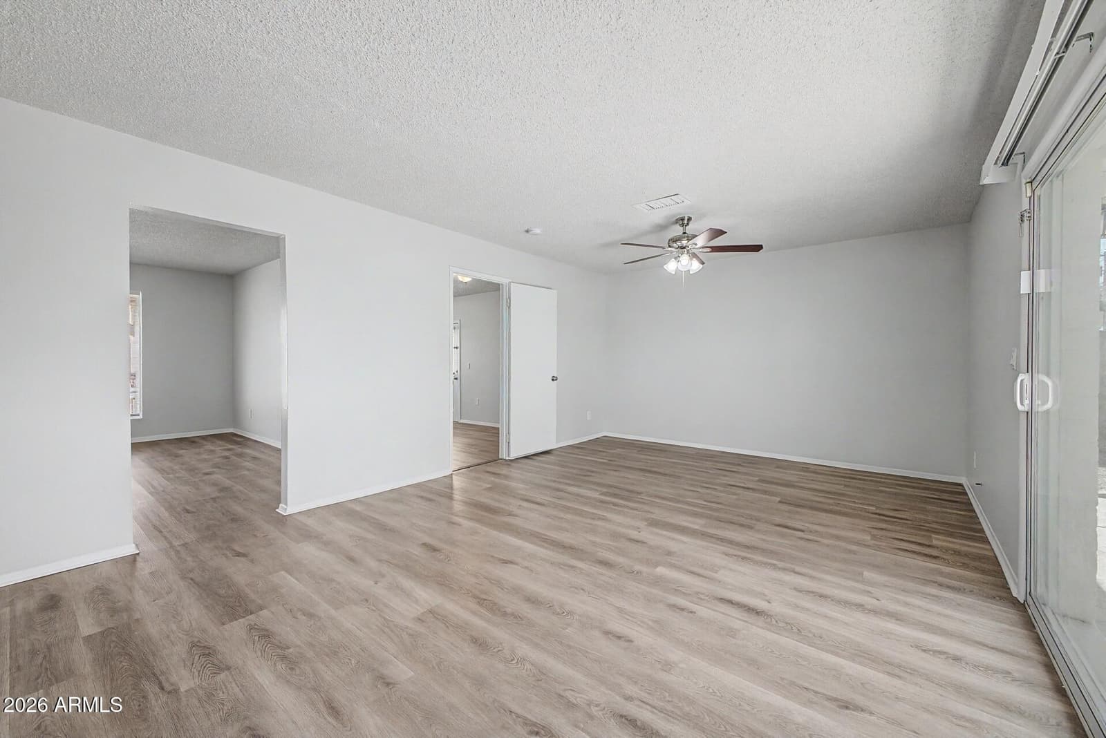 3731 W GLENN Drive, Phoenix, AZ 85051 — photo 8 of 37