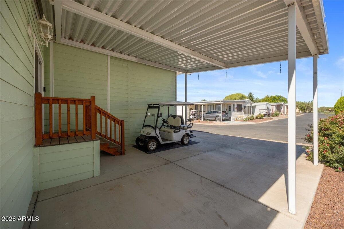 1861 FAIRWAY Run, Show Low, AZ 85901 — photo 4 of 43