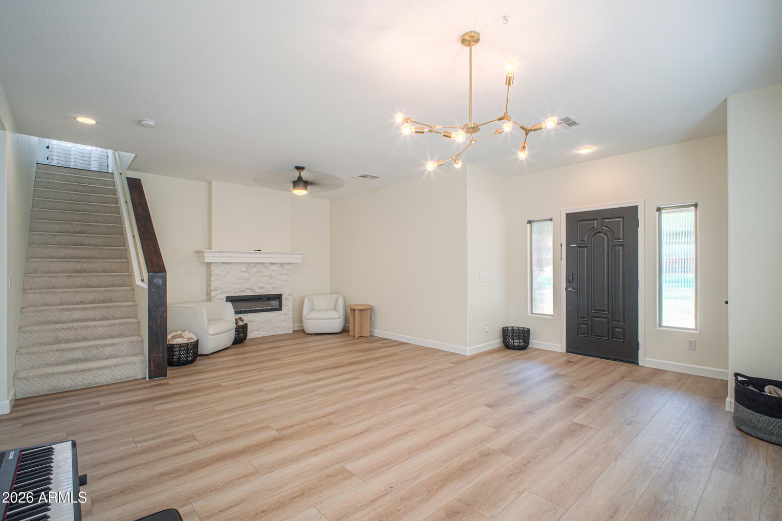 2347 W TALLGRASS Trail, Phoenix, AZ 85085 — photo 9 of 49