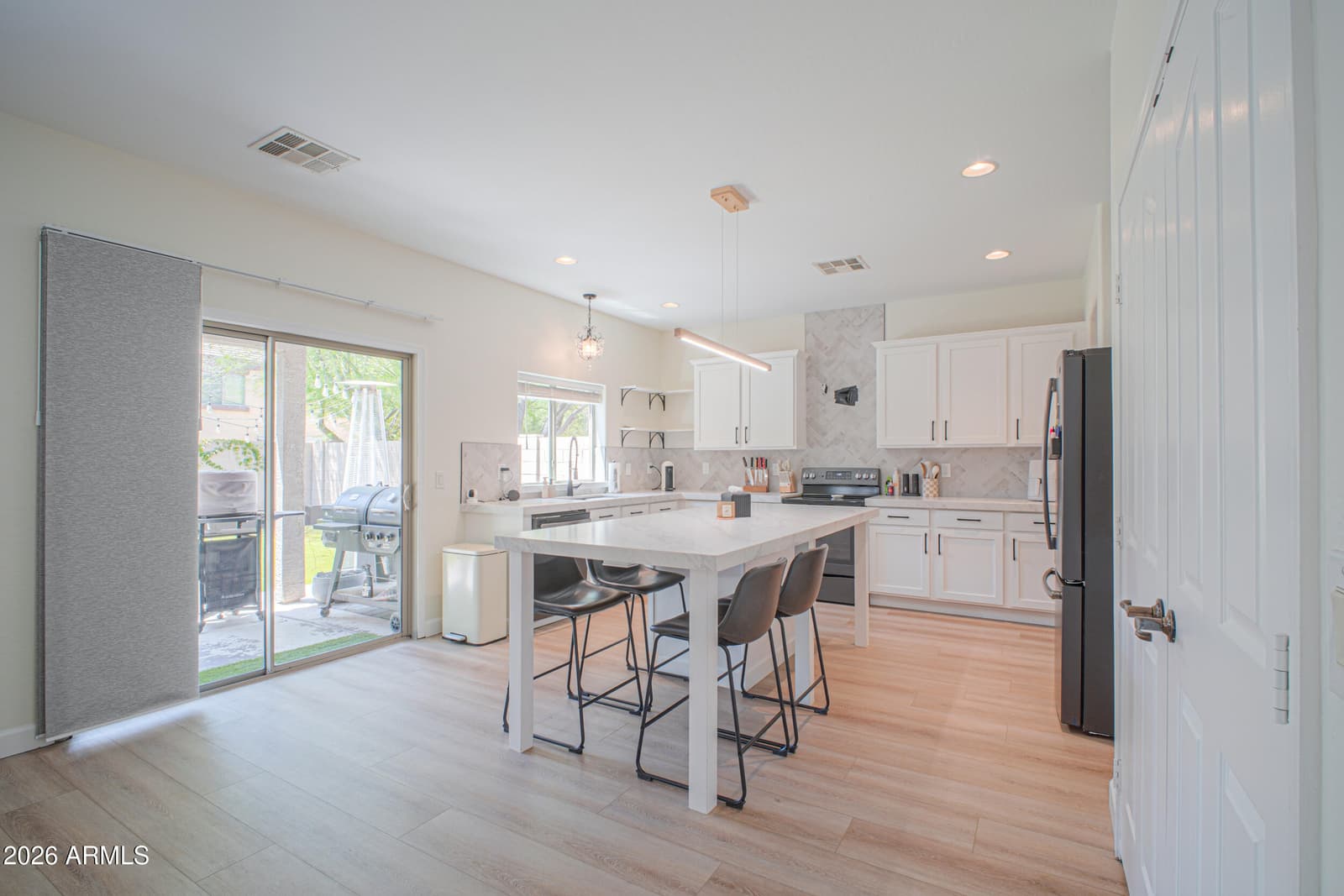 2347 W TALLGRASS Trail, Phoenix, AZ 85085 — photo 15 of 49