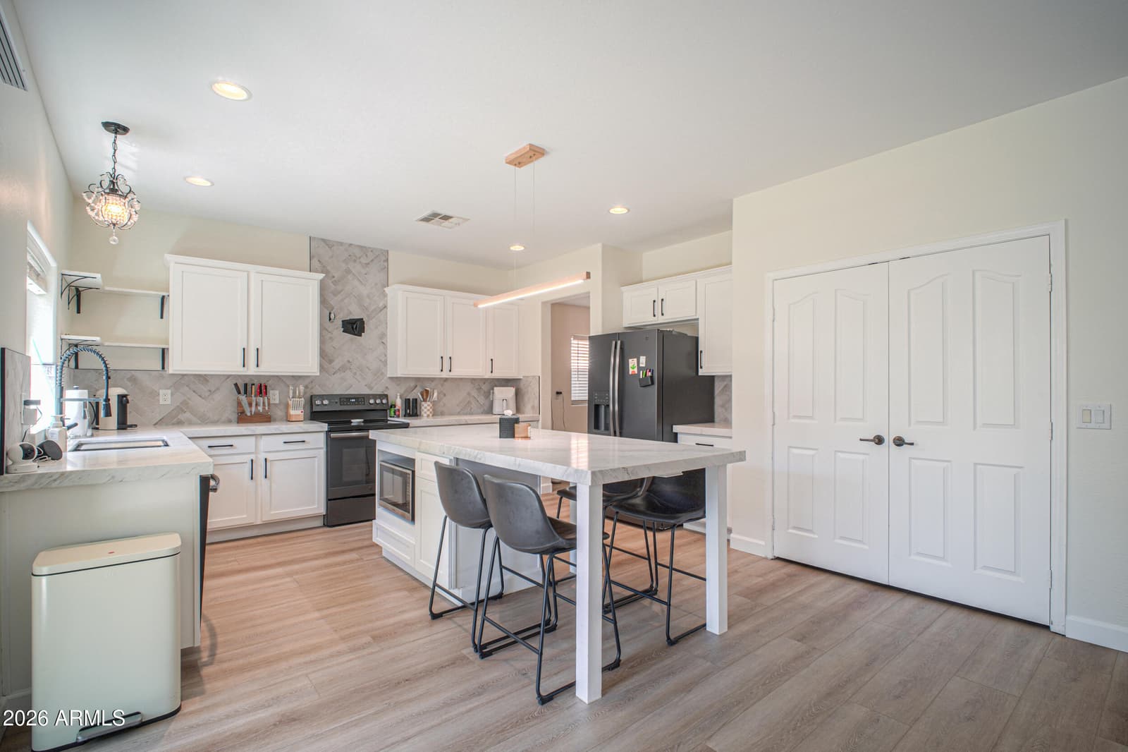 2347 W TALLGRASS Trail, Phoenix, AZ 85085 — photo 16 of 49