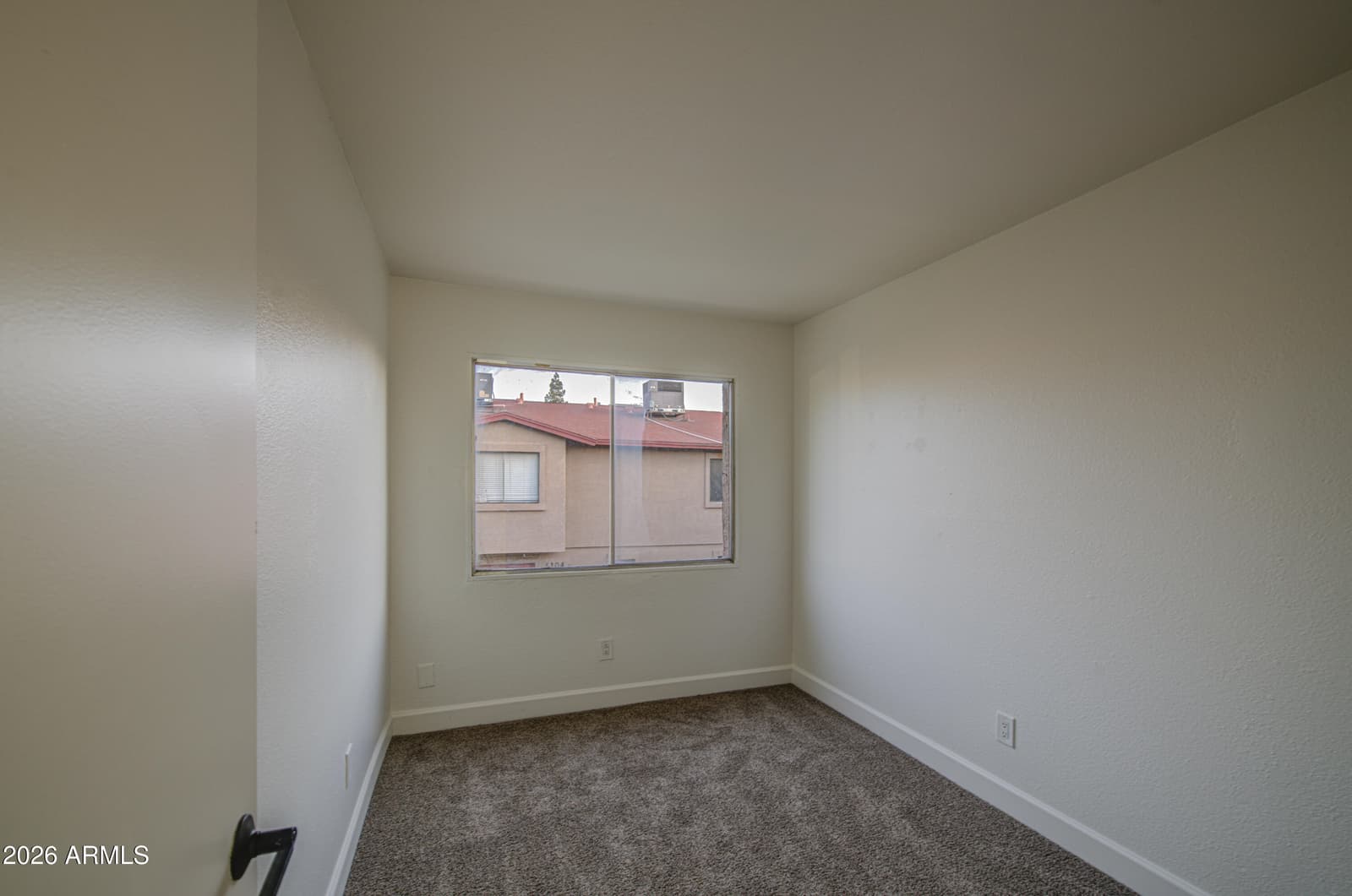 4103 W WONDERVIEW Road, Phoenix, AZ 85019 — photo 16 of 22