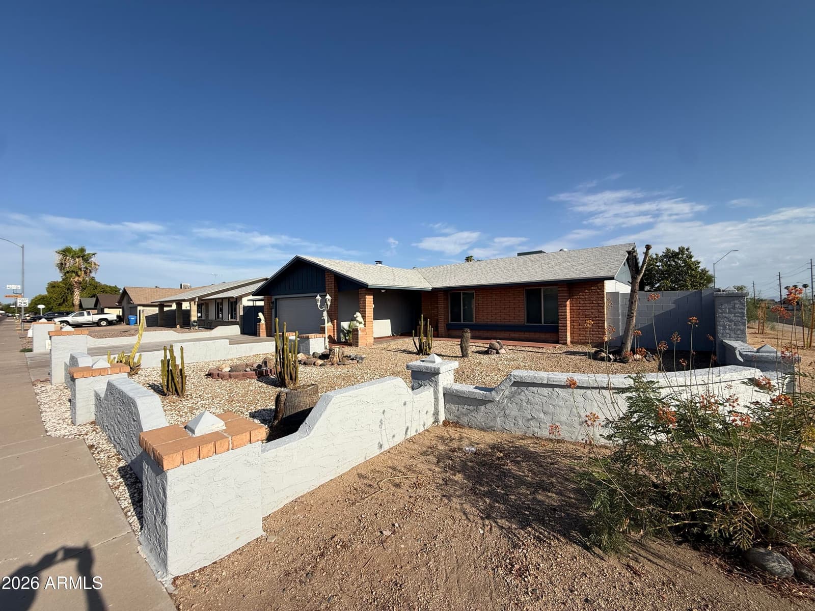 4235 W ASTER Drive, Phoenix, AZ 85029 — photo 3 of 23