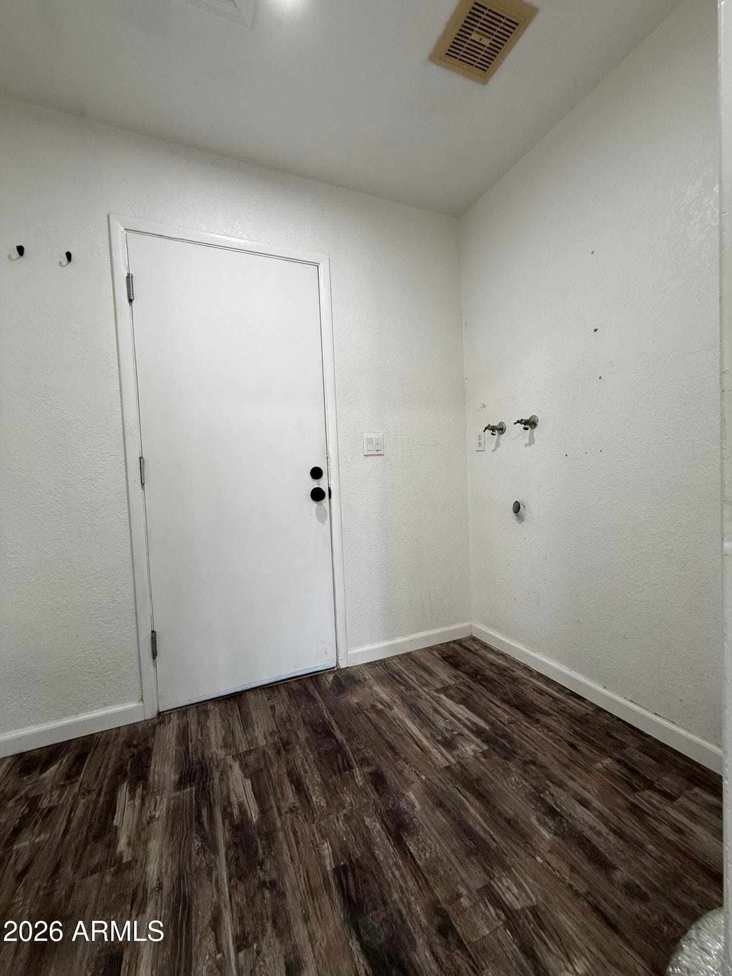 4235 W ASTER Drive, Phoenix, AZ 85029 — photo 8 of 23