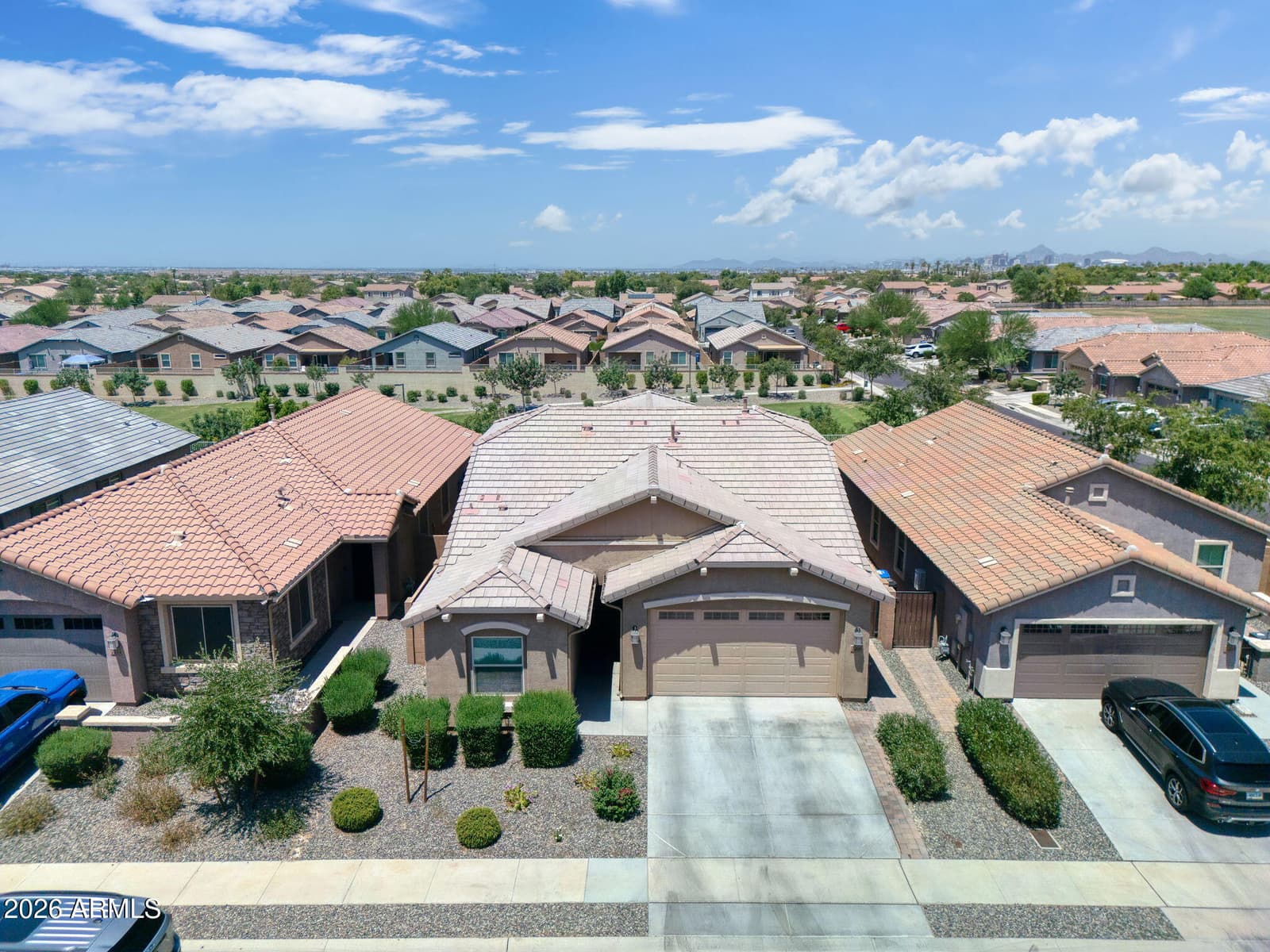 2208 W DUNBAR Drive, Phoenix, AZ 85041 — photo 30 of 34