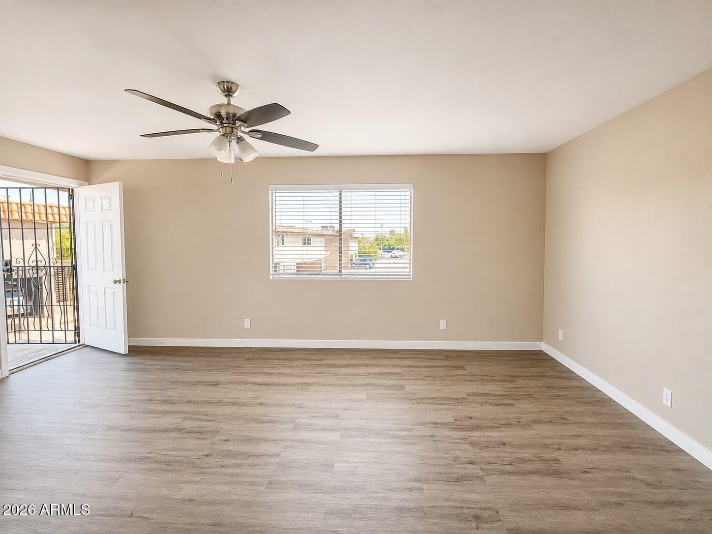 4714 E BELLEVIEW Street, Phoenix, AZ 85008 — photo 3 of 5