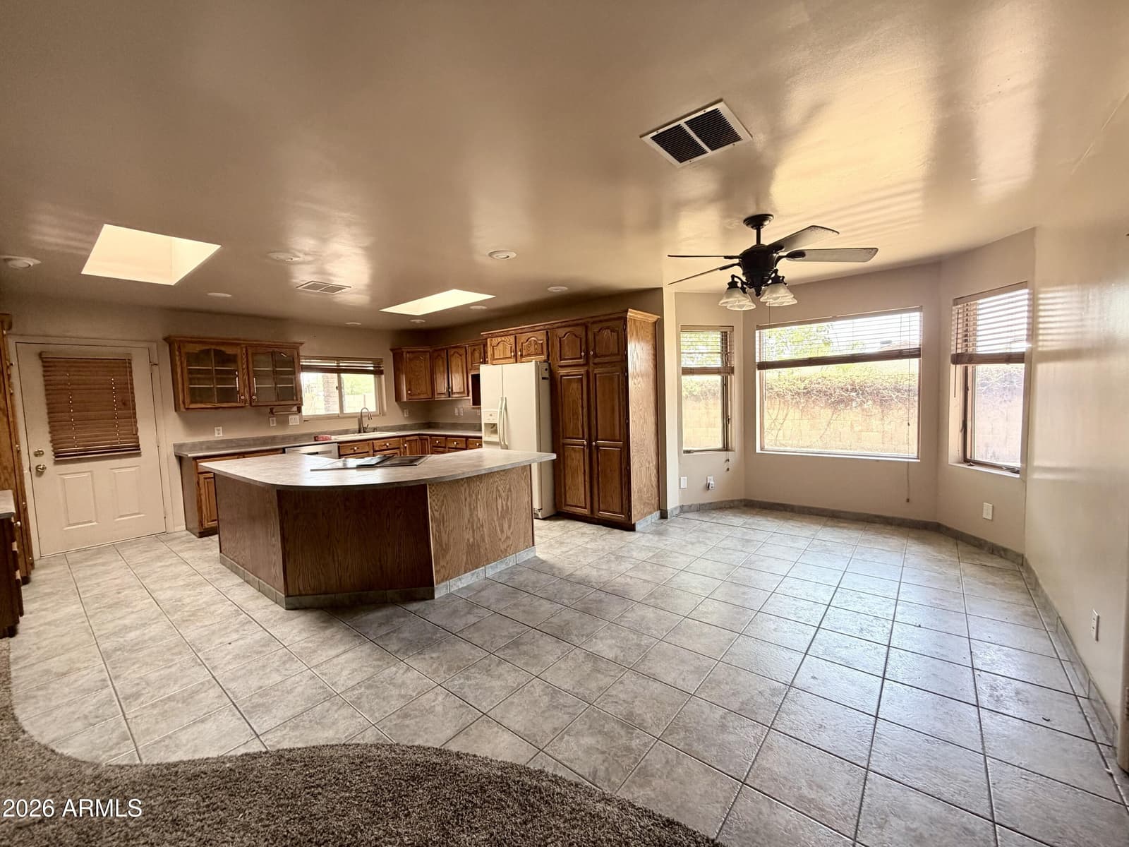 16401 N 37TH Place, Phoenix, AZ 85032 — photo 9 of 26