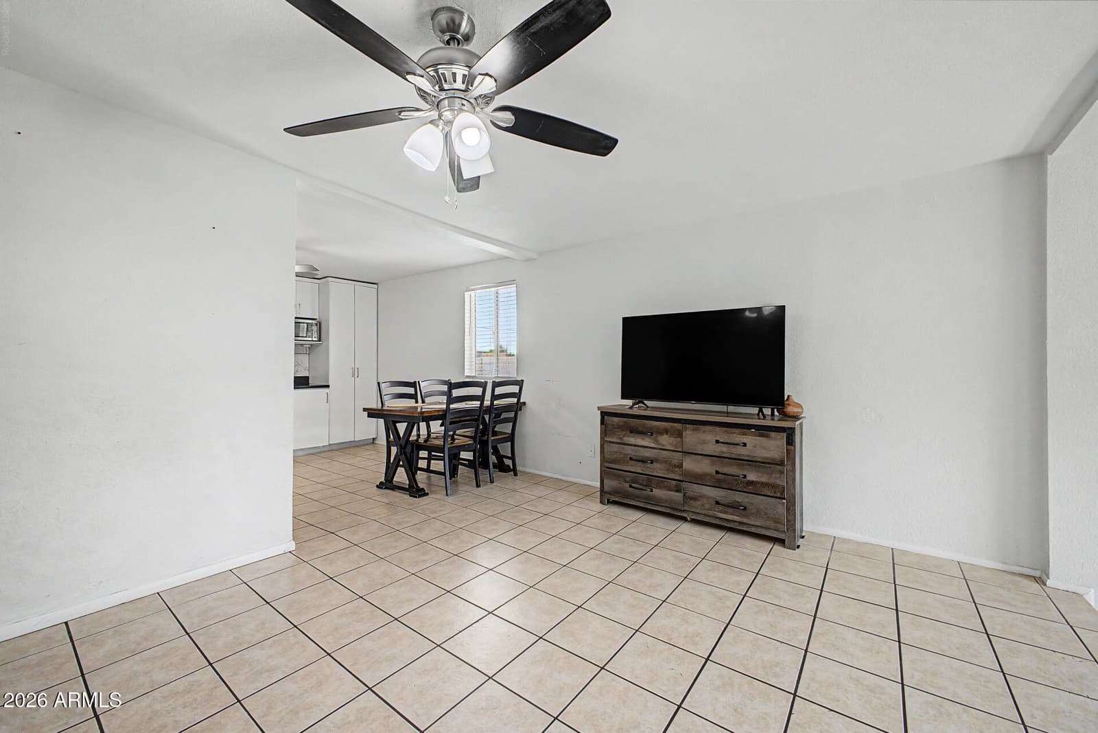502 W CHAMBERS Street, Phoenix, AZ 85041 — photo 8 of 33