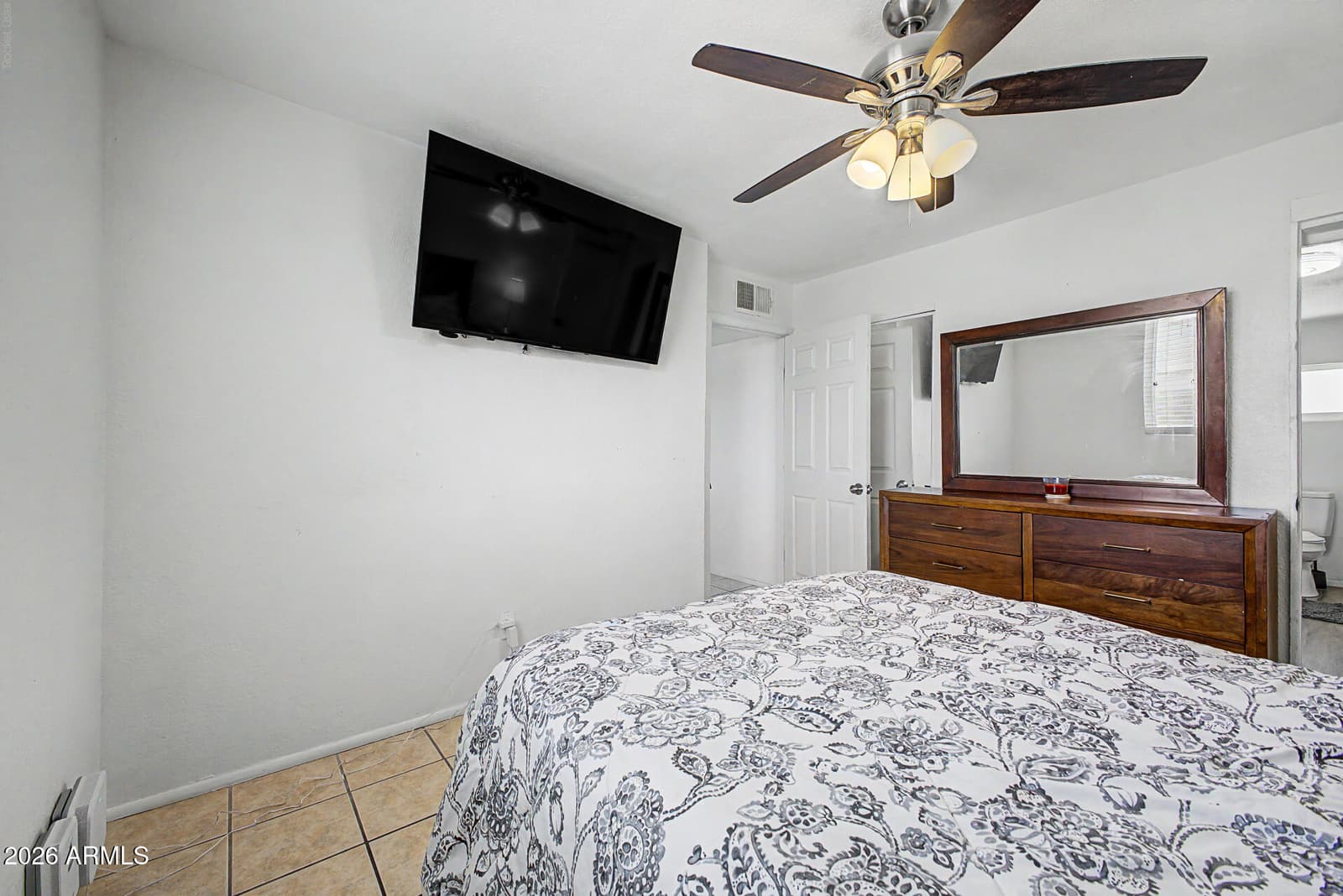 502 W CHAMBERS Street, Phoenix, AZ 85041 — photo 18 of 33