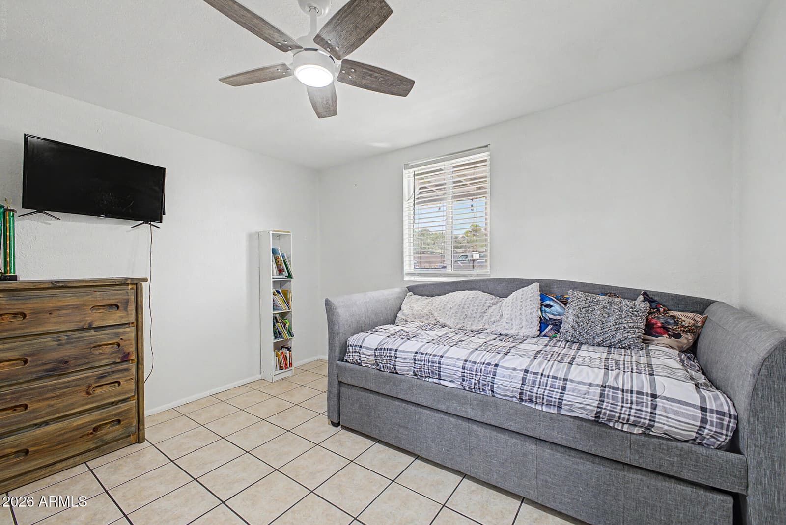 502 W CHAMBERS Street, Phoenix, AZ 85041 — photo 25 of 33