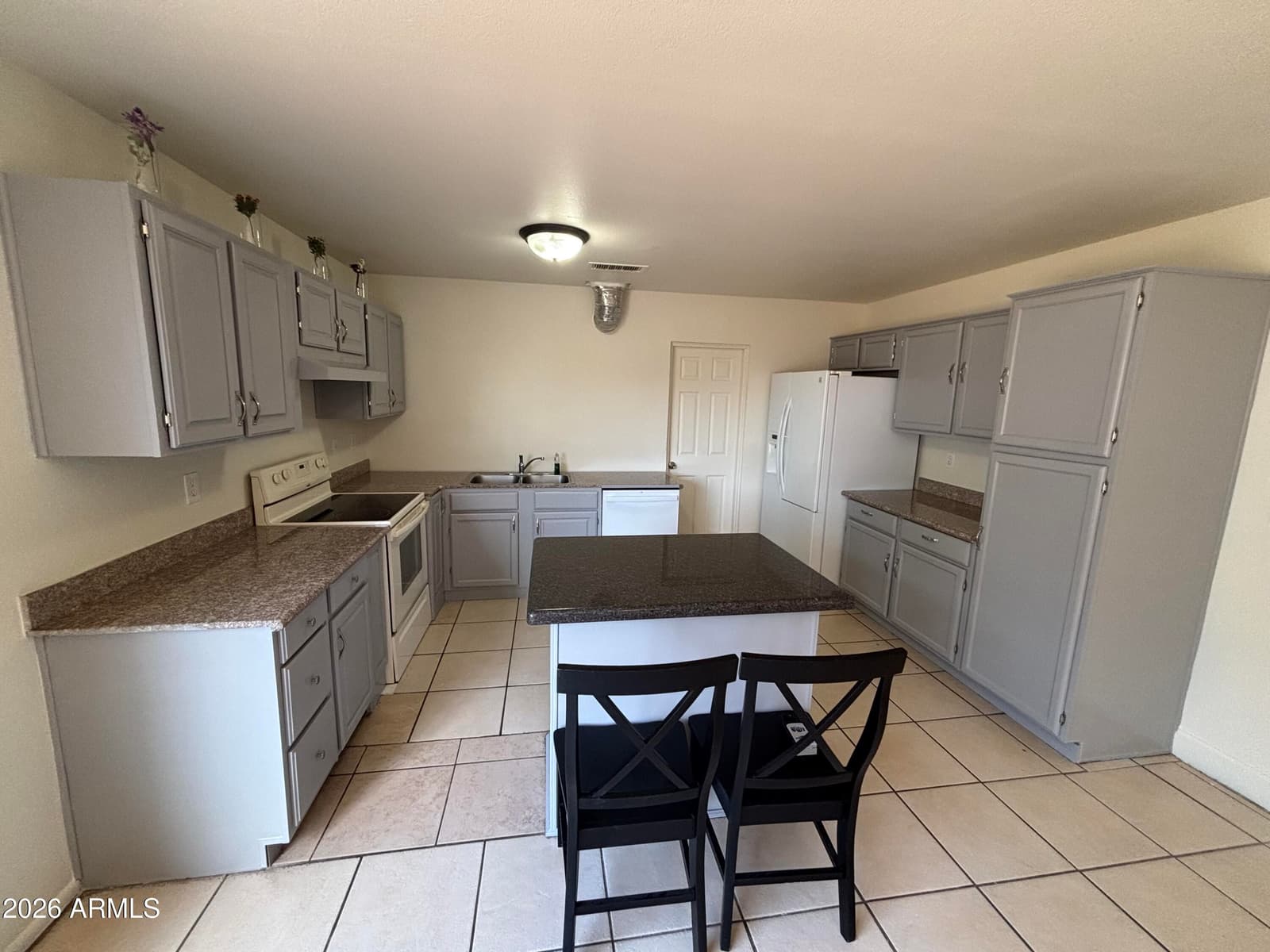 8901 N 86TH Drive, Peoria, AZ 85345 — photo 6 of 22