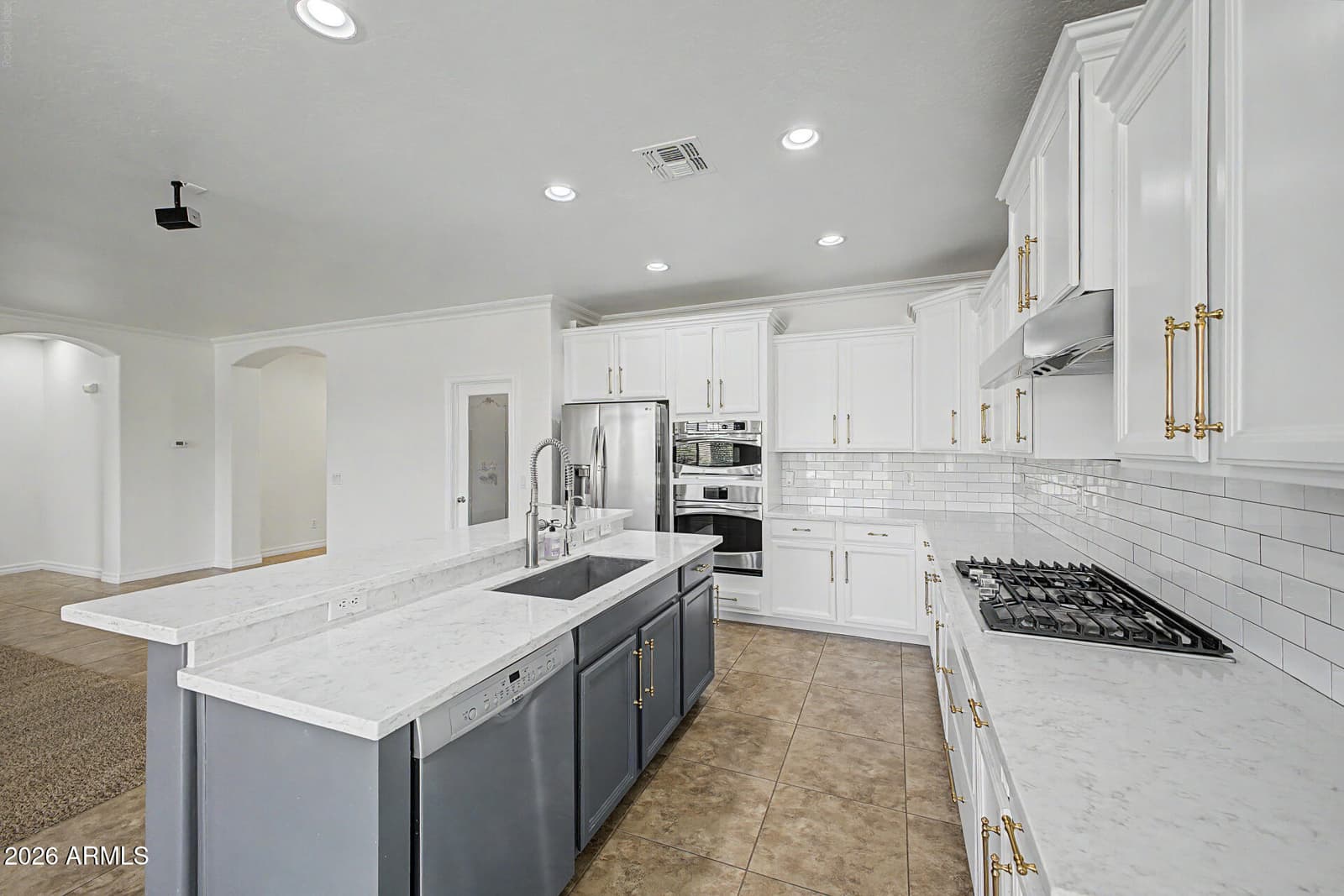 590 W POWELL Way, Chandler, AZ 85248 — photo 5 of 34