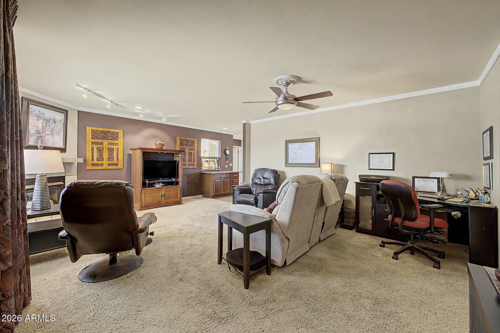 10240 W CAMDEN Avenue, Sun City, AZ 85351 — photo 4 of 24