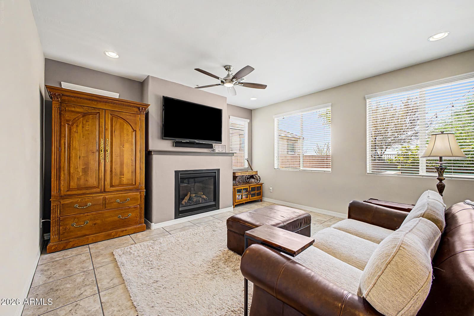 5432 S MARIPOSA Drive, Gilbert, AZ 85298 — photo 3 of 50
