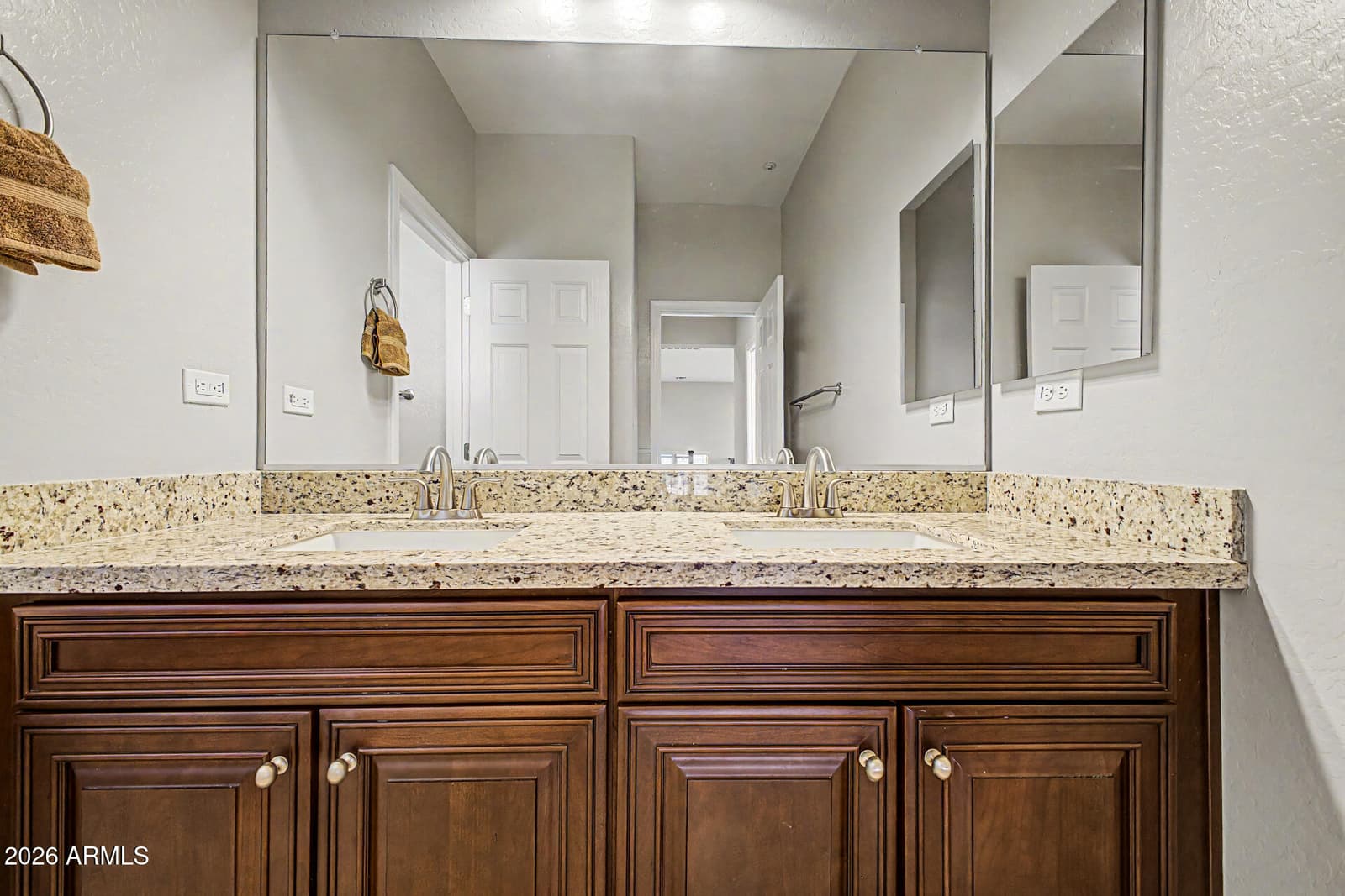 5432 S MARIPOSA Drive, Gilbert, AZ 85298 — photo 24 of 50