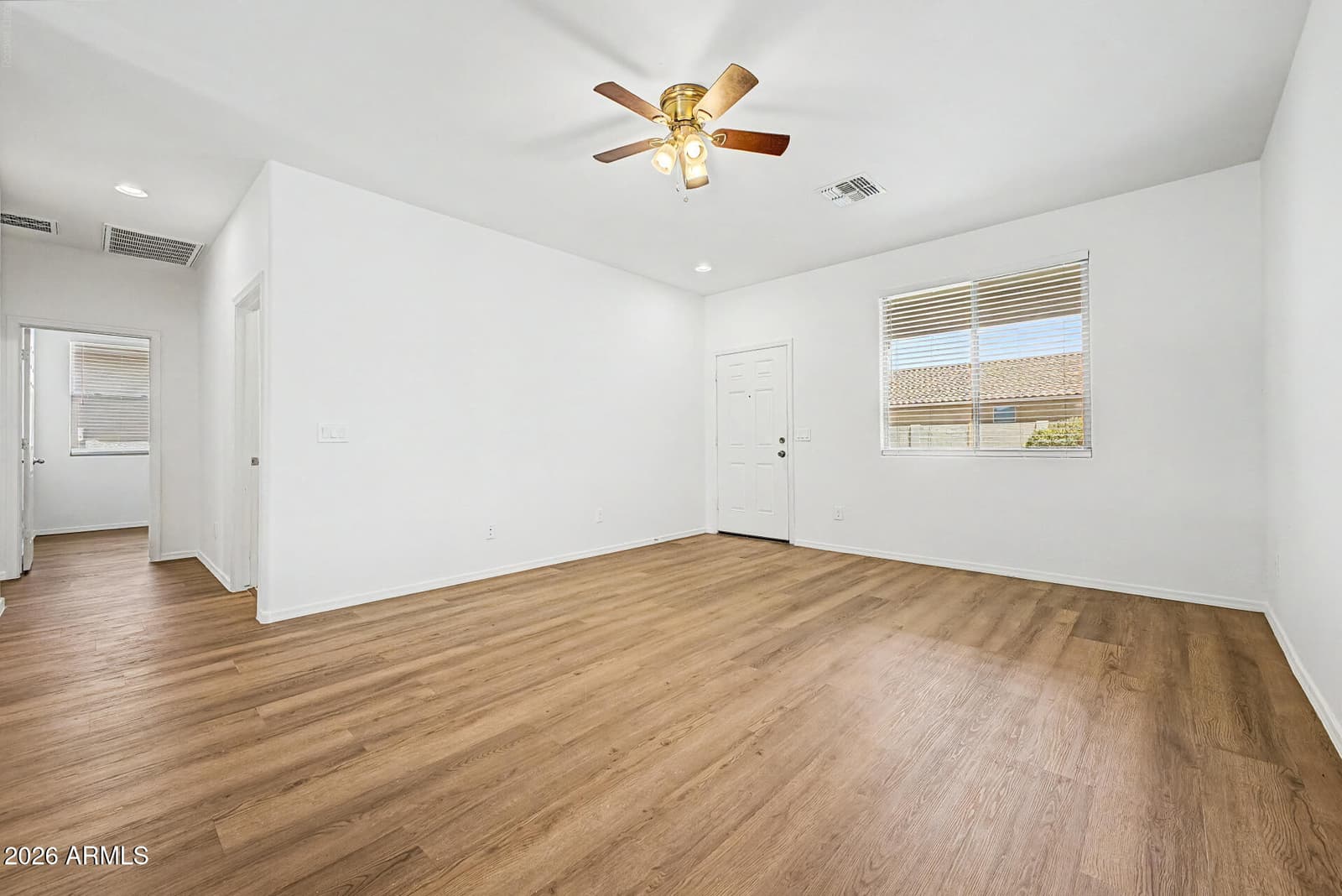 2422 S 73RD Lane, Phoenix, AZ 85043 — photo 7 of 32