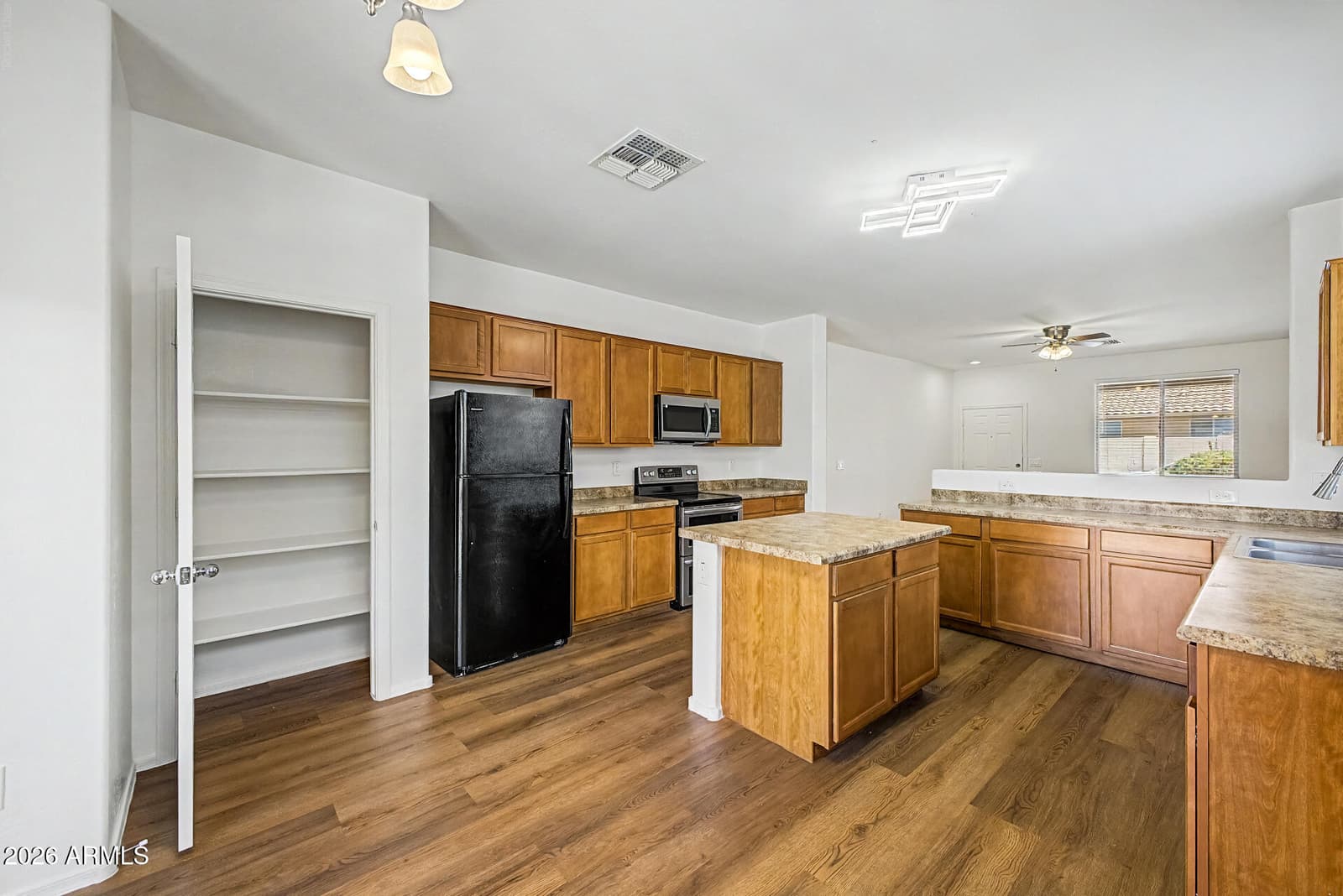 2422 S 73RD Lane, Phoenix, AZ 85043 — photo 15 of 32