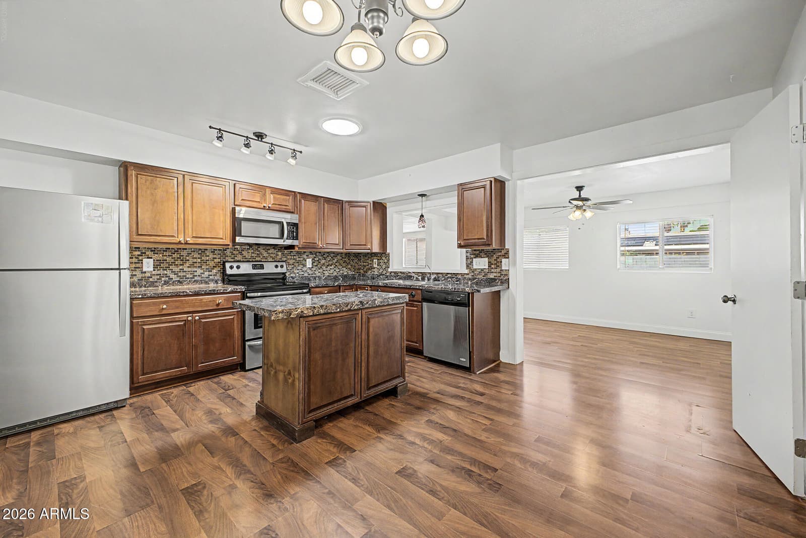 624 W 23RD Avenue, Apache Junction, AZ 85120 — photo 12 of 42