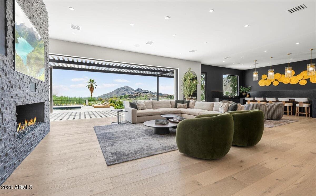 7347 N RED LEDGE Drive, Paradise Valley, AZ 85253 — photo 19 of 95