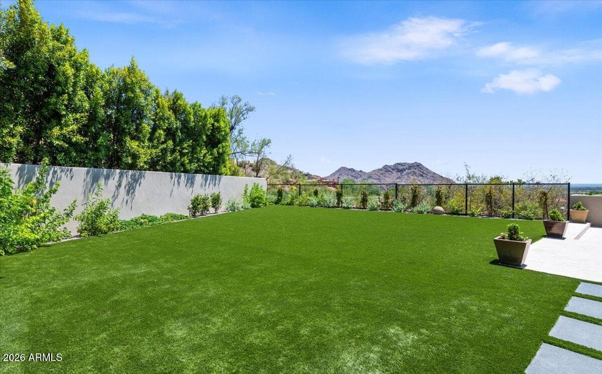 7347 N RED LEDGE Drive, Paradise Valley, AZ 85253 — photo 72 of 95