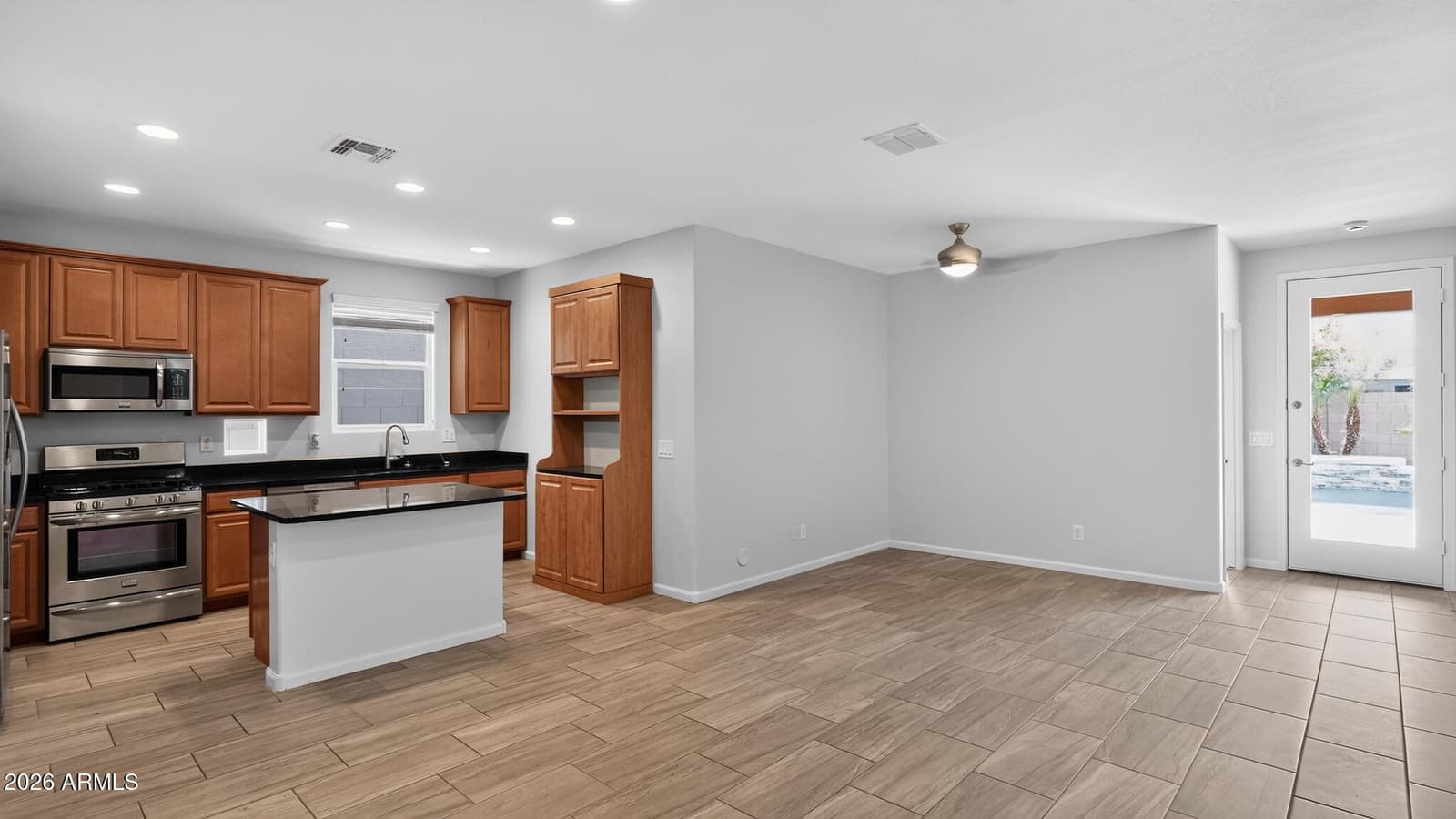 7233 E OSAGE Avenue, Mesa, AZ 85212 — photo 4 of 15