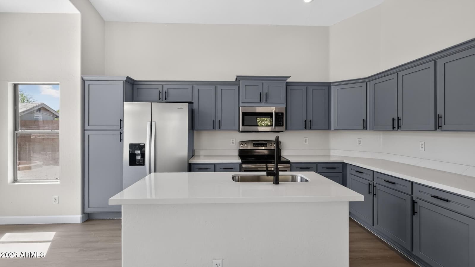 6541 W COCOPAH Street, Phoenix, AZ 85043 — photo 5 of 15